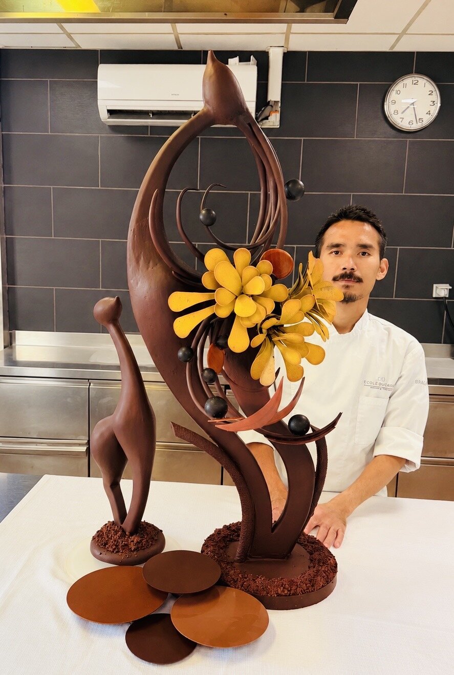 Nei Thang with Chocolate Showpiece